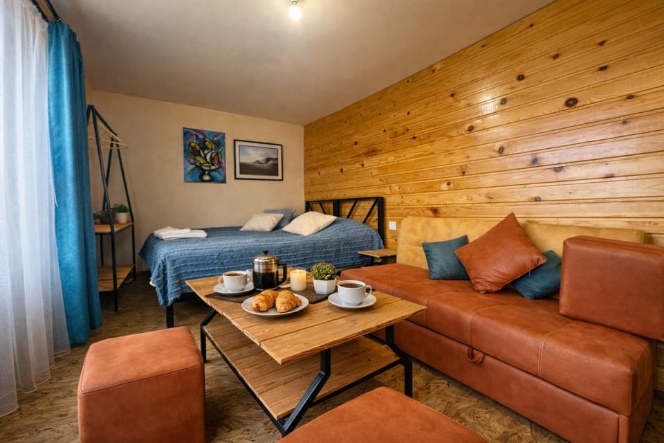 Bed, Living room, Photo of the whole room, Dining area, Bedroom