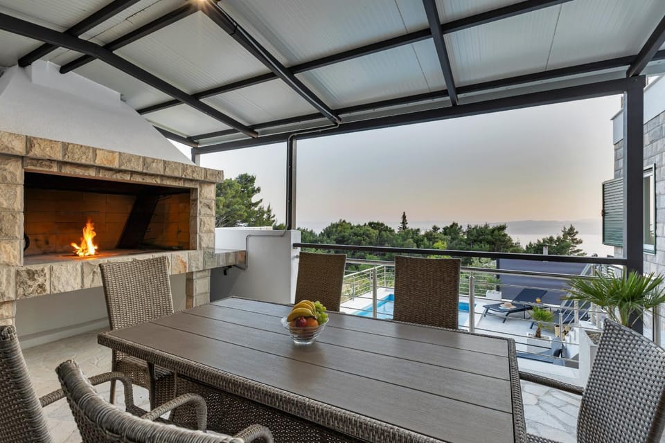 BBQ facilities, BBQ facilities, Dining area, Sea view