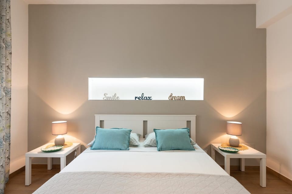 Living room, Bedroom