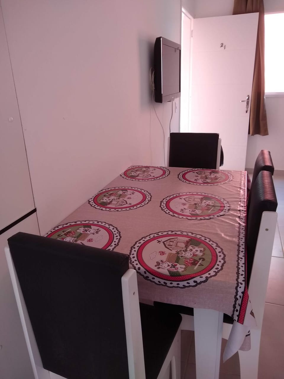 Casa em Villagio em Boracéia próximo a praia. Apartment in Bertioga