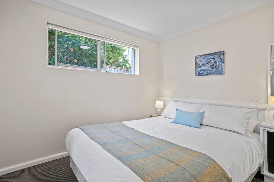 Golfers View Unit 5 Apartment in Narooma