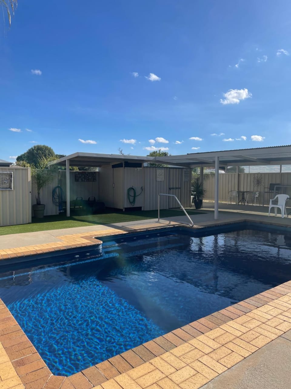 Swimming pool