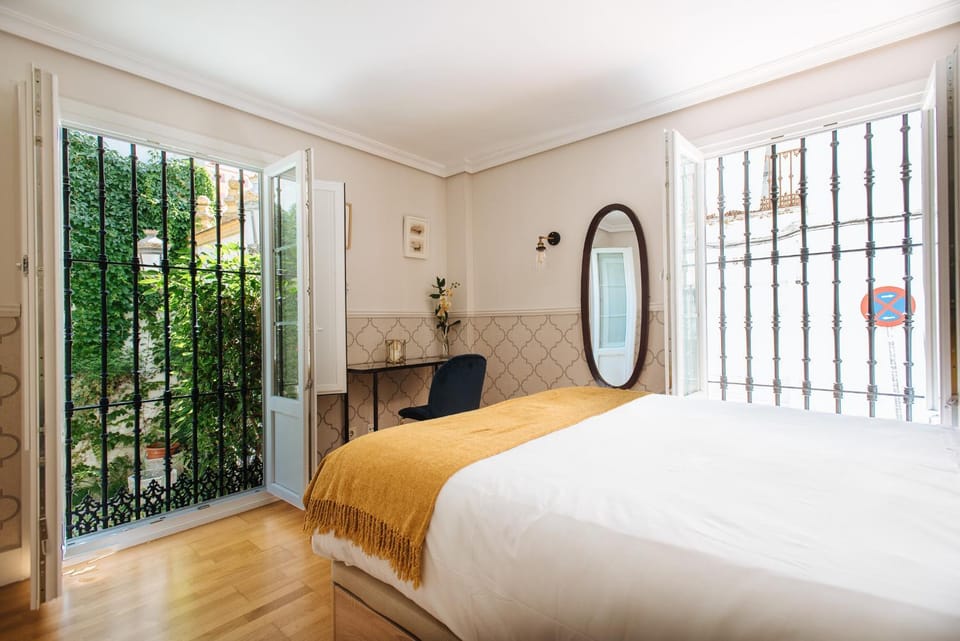 Bed, Bedroom