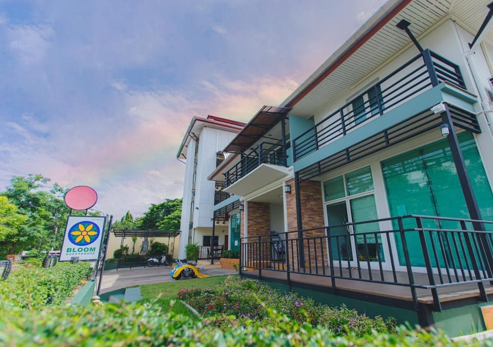 Property building, City view