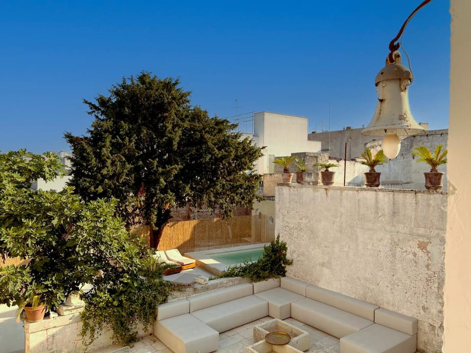 Day, Garden, Garden, Balcony/Terrace, Garden view, Pool view, Swimming pool