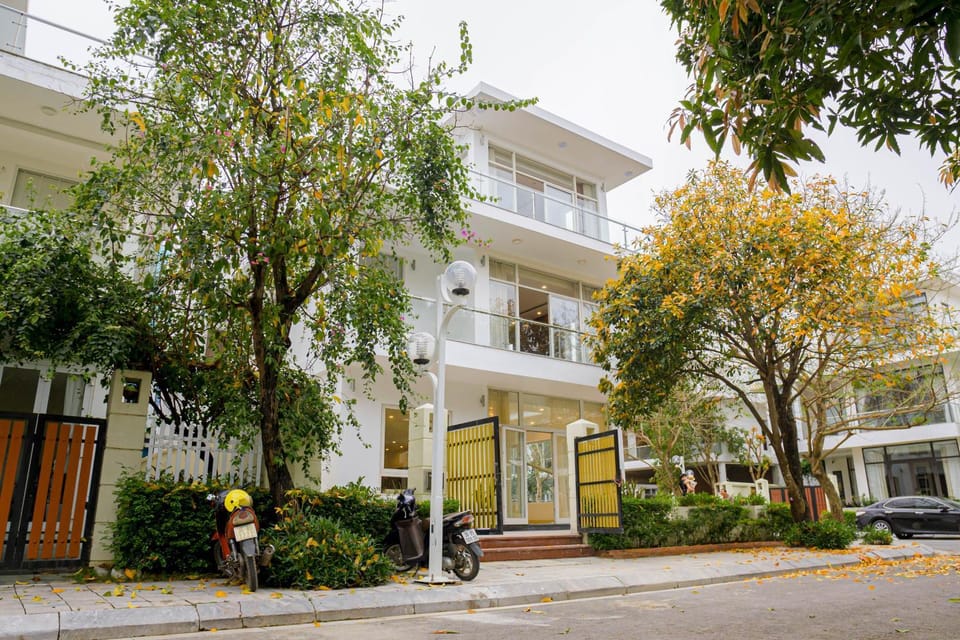 Property building, Facade/entrance