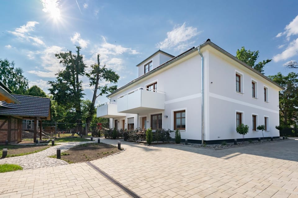 Facade/entrance, Garden