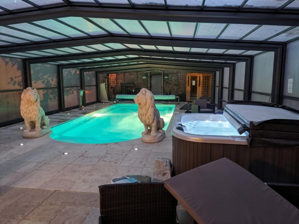 Villa élégante à Saint Clair-d'Arcey avec piscine privée Villa in Normandy