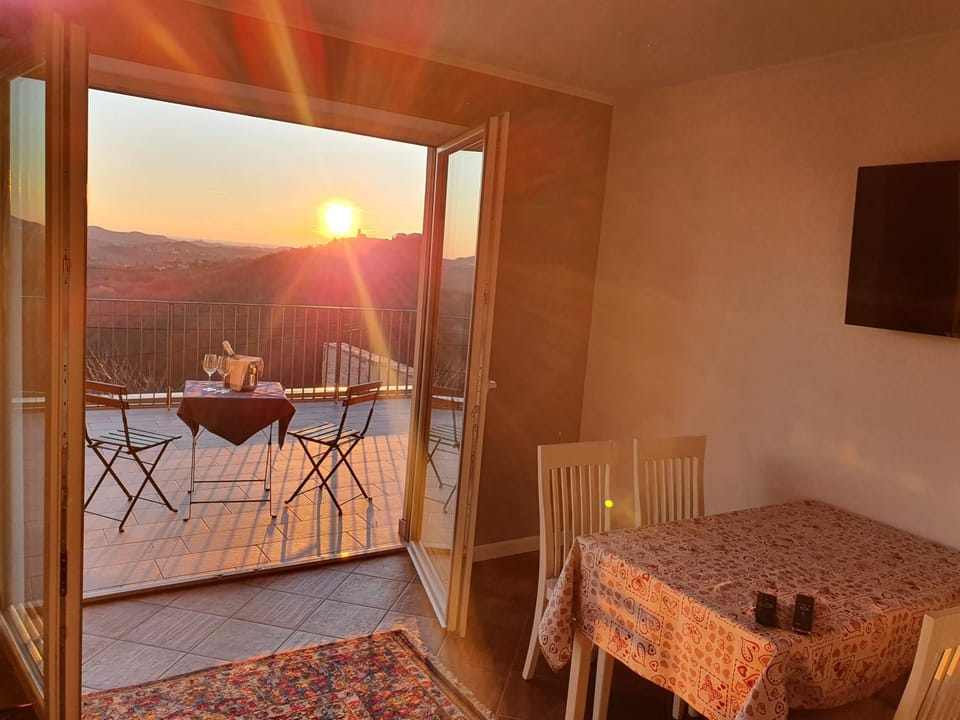 Balcony/Terrace, Dining area, Sea view, Sunset