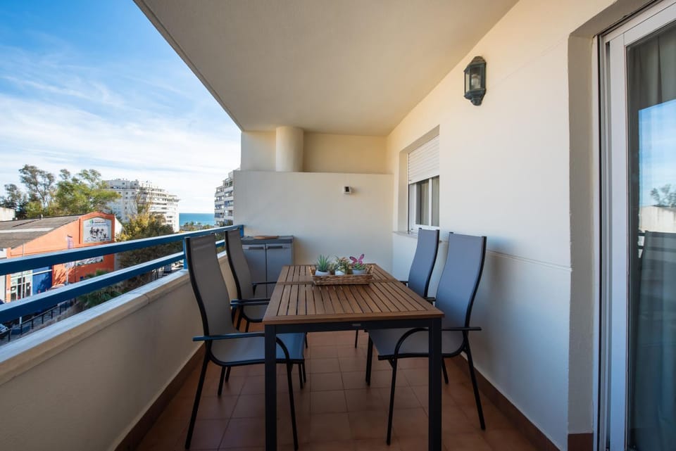 View (from property/room), Balcony/Terrace, Balcony/Terrace, Seating area, Dining area