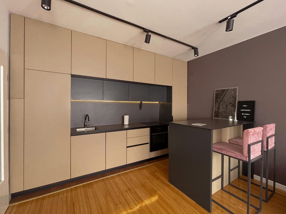 Kitchen or kitchenette, Dining area, pet friendly, kitchen