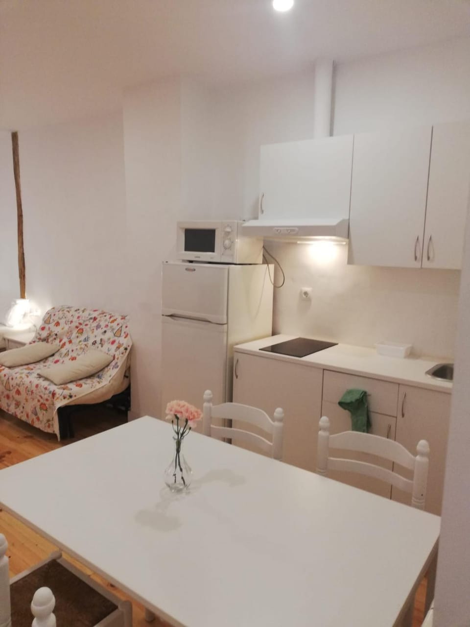 Calle Carmen Céntrico Amplio Apartment in Pamplona