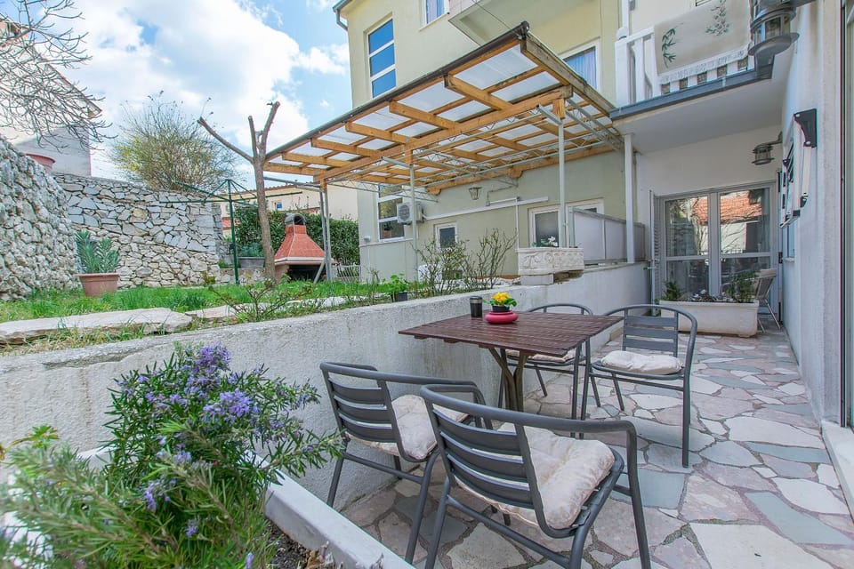 Balcony/Terrace, Seating area
