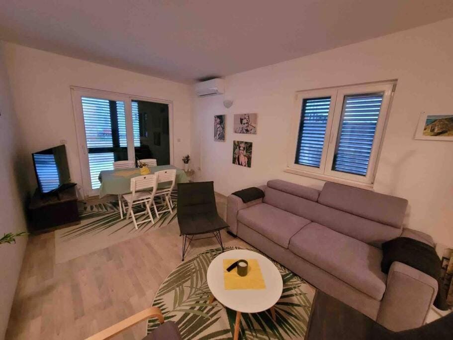 2 bedroom apartment on the coast of the Adriatic! Watermelon Marina Apartment in Split-Dalmatia County