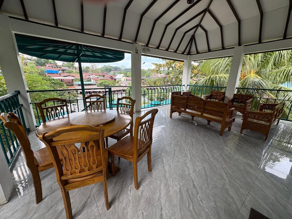 Patio, Balcony/Terrace, Dining area, Garden view, River view