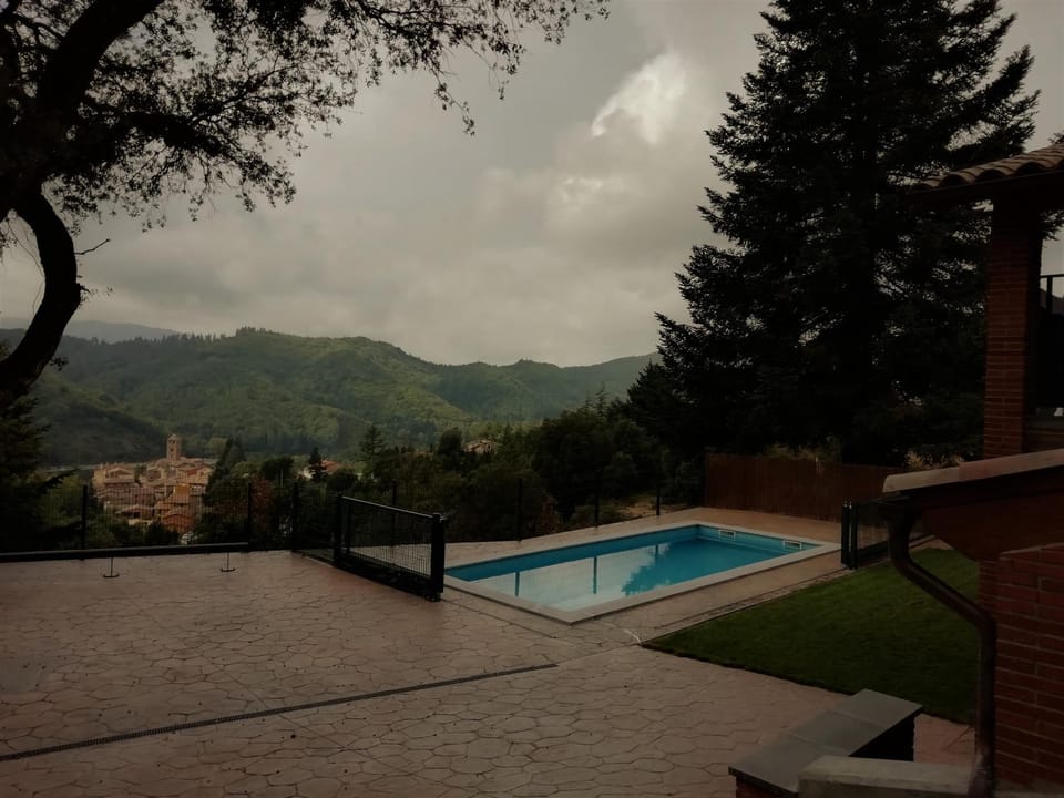 View (from property/room), Swimming pool, Swimming pool