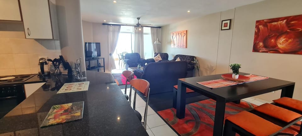 Living room, Dining area, kitchen