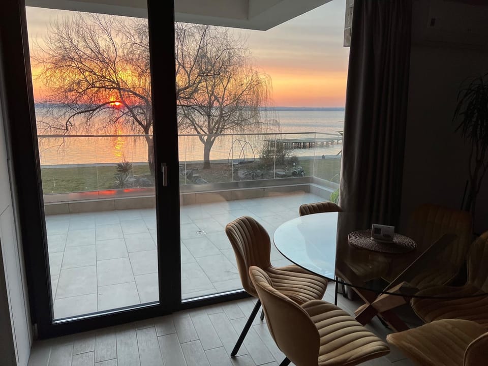 Lake view, Lake view