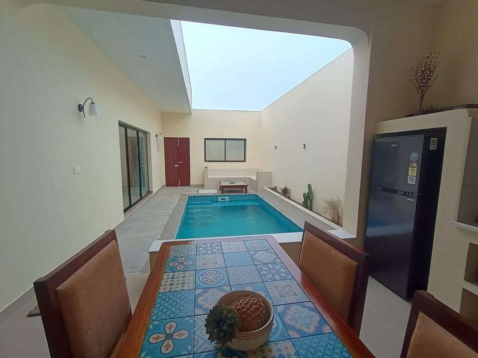 Pool view, Swimming pool