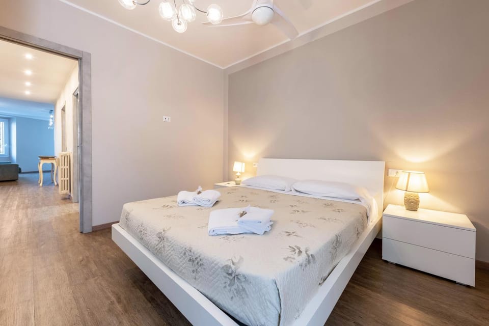 Living room, Bedroom