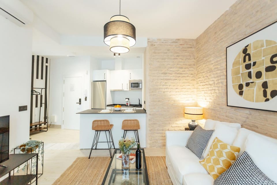 Kitchen or kitchenette, Living room, Photo of the whole room, Seating area, Dining area, minibar