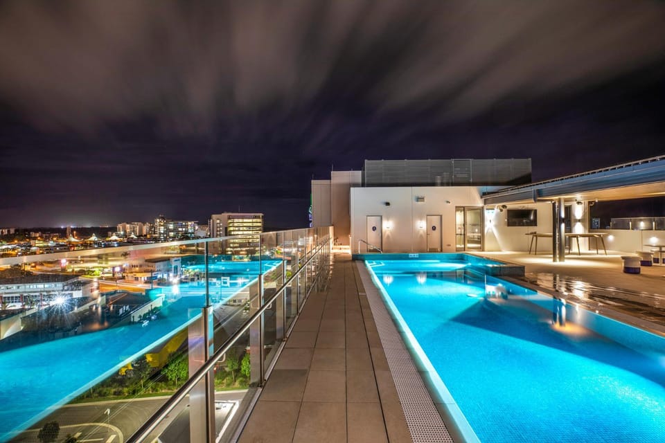 Property building, Swimming pool