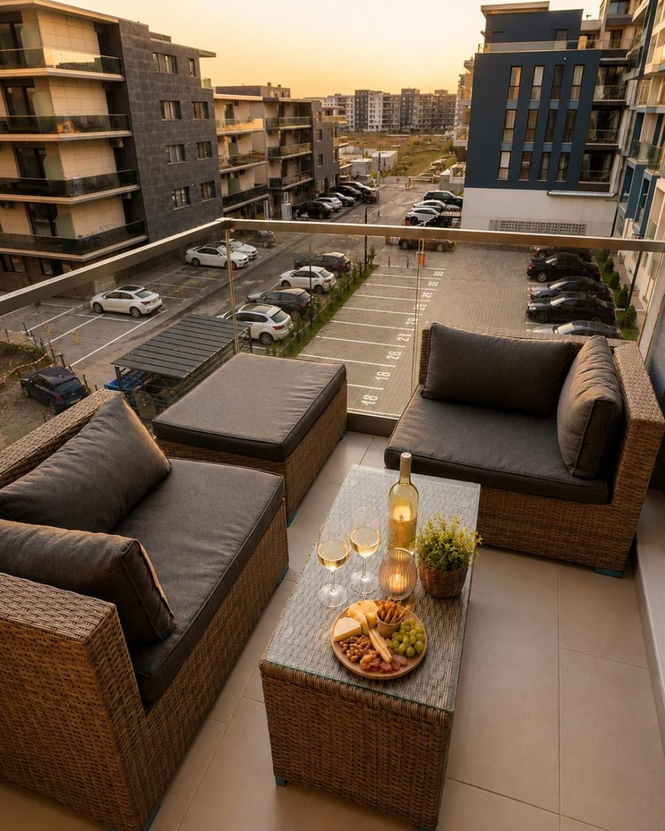 View (from property/room), Balcony/Terrace, City view, Parking