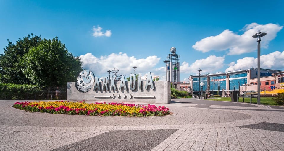 Nearby landmark, Neighbourhood