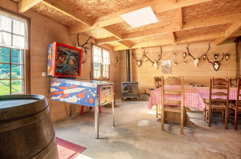 Villa spacieuse à Sapogne-et-Feuchères avec piscine privée, 150 m² Villa in Grand Est