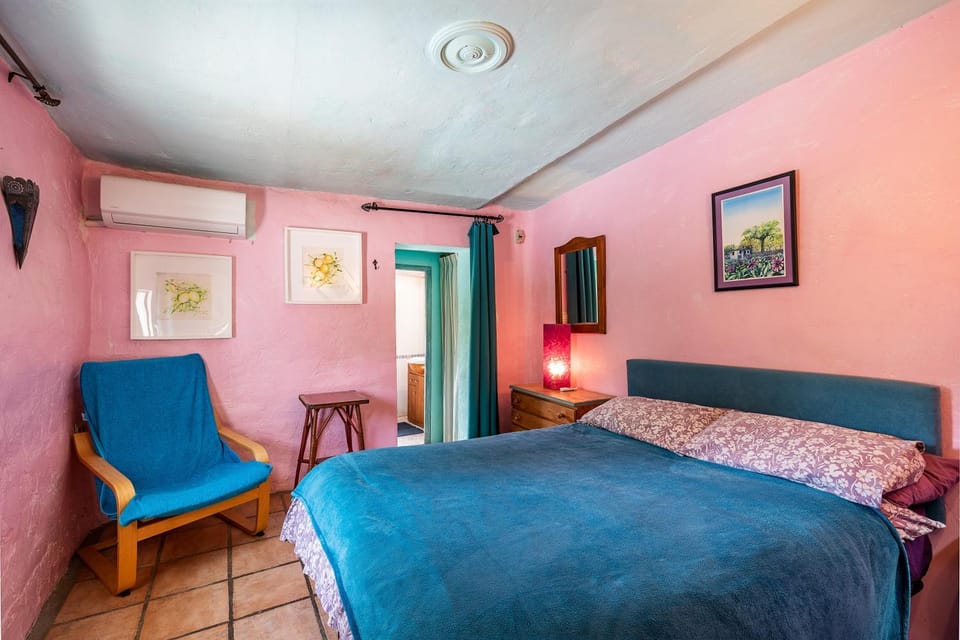 Property building, Living room, Bedroom