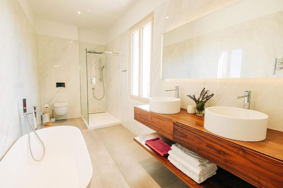 5 Bed Villa - Sleeps 10 - Pets - Pool - Parking Villa in Céret
