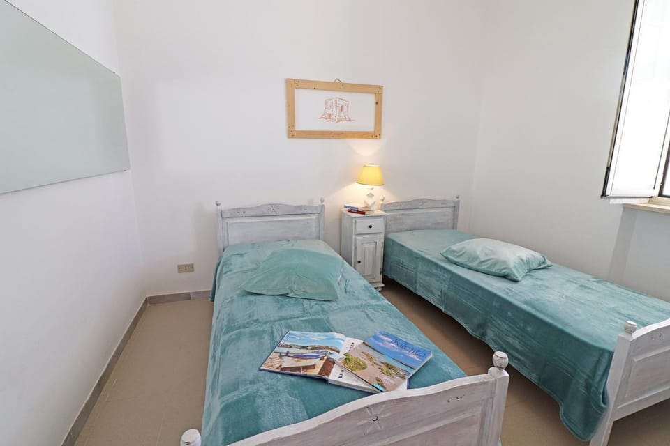 Property building, Living room, Bedroom