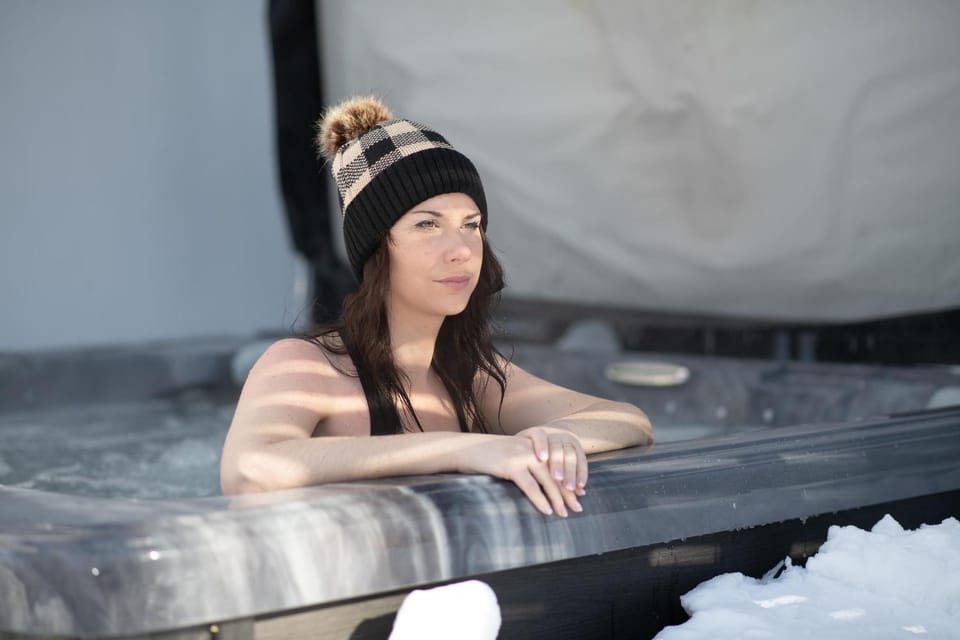 Winter, Hot Tub