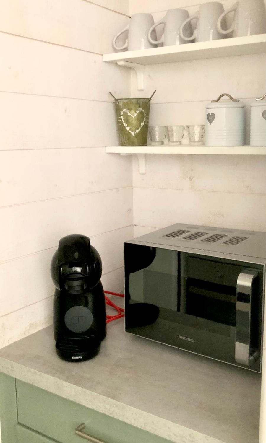 Coffee/tea facilities, minibar