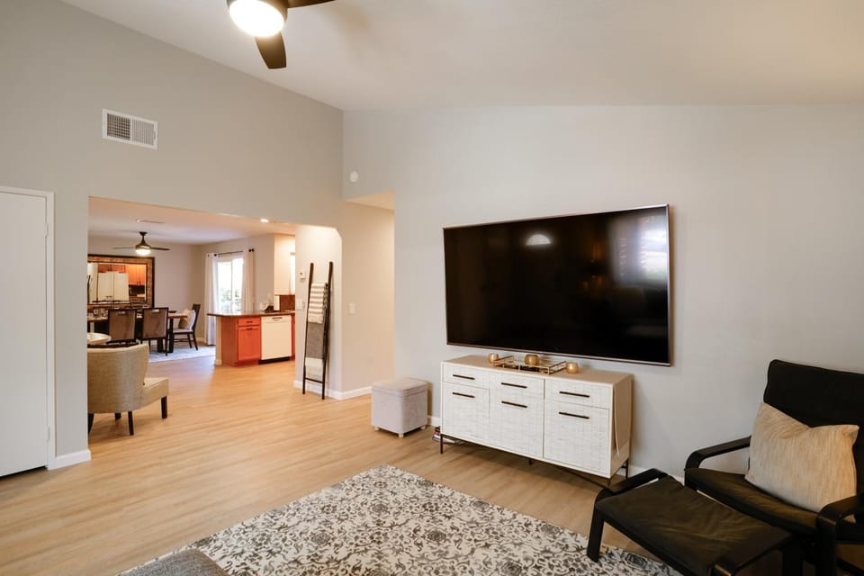 Bright La Quinta Retreat w/ Mtn Views! House in La Quinta