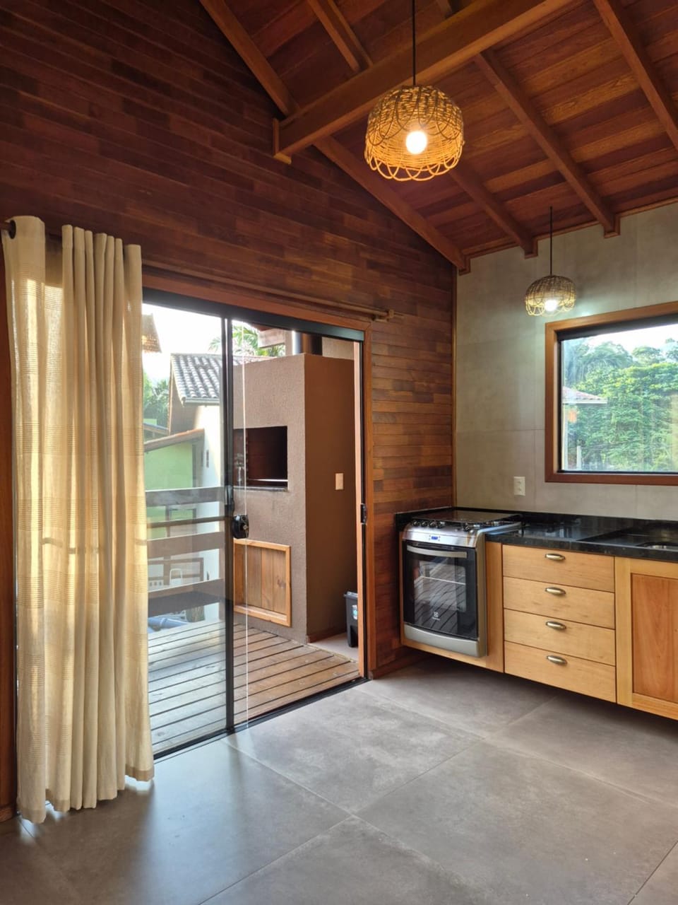 BBQ facilities, kitchen