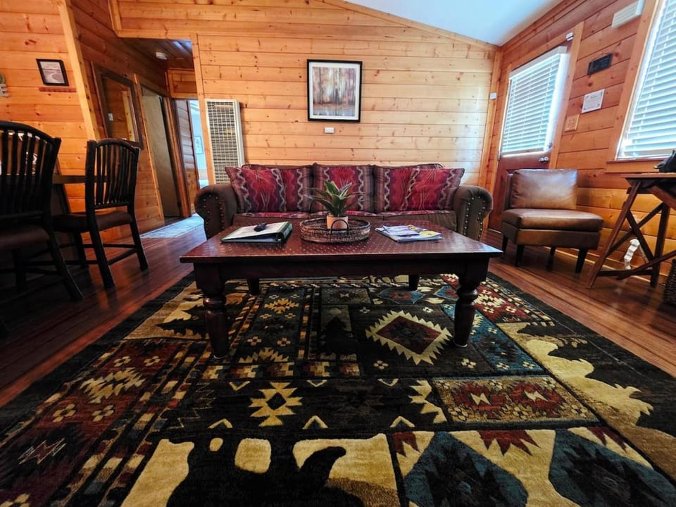 Bear Escapes II Affordable Luxury Cabin Cabin in Southern California