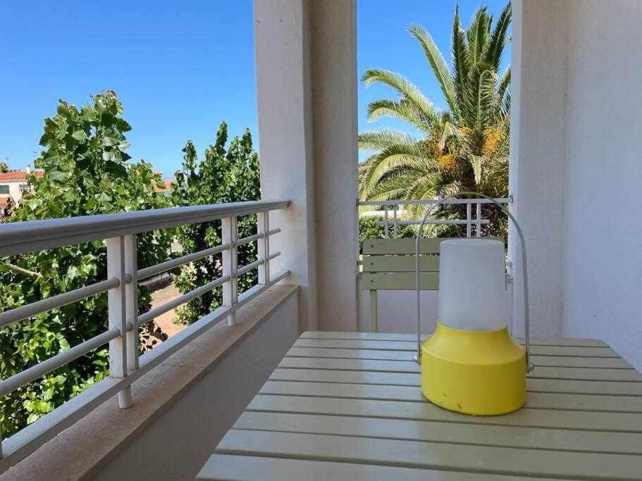 Macarella -Apartamento con piscina junto la playa Apartment in Cala en Blanes