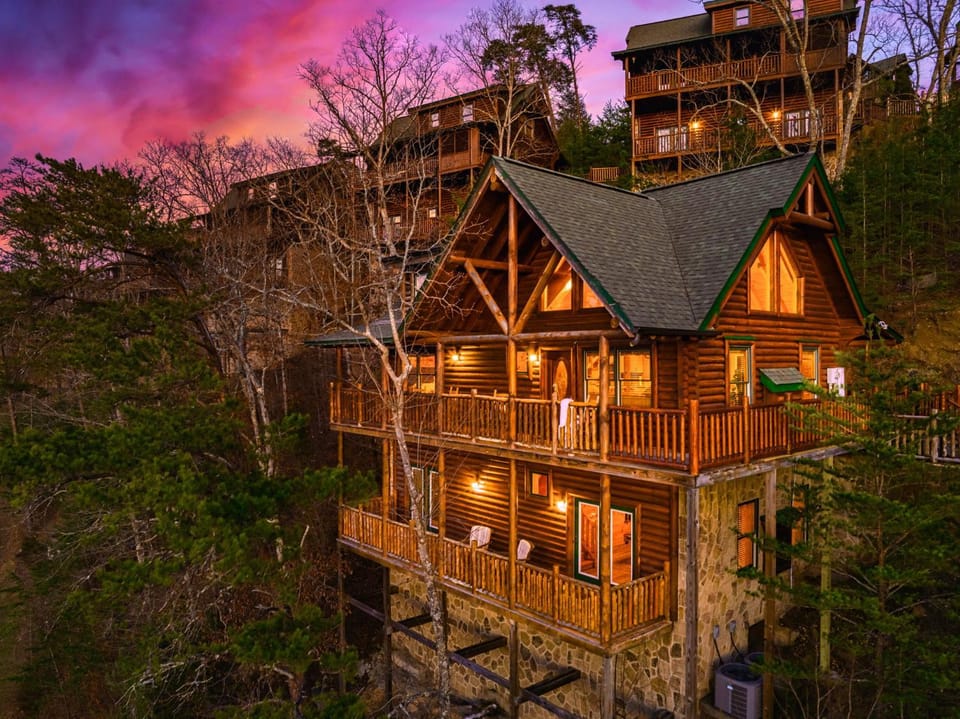 Property building, Neighbourhood