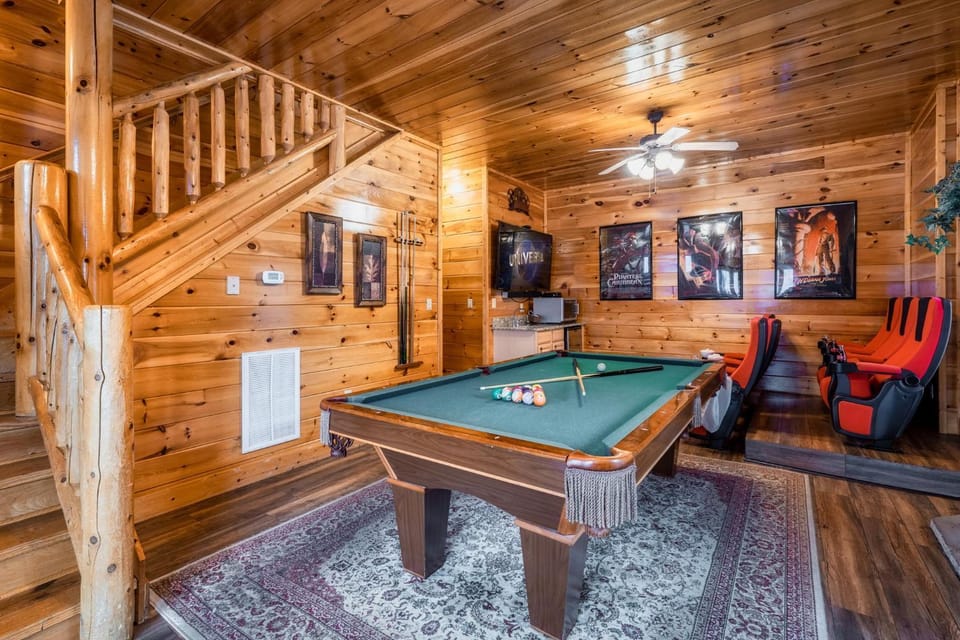 Billiard, Game Room