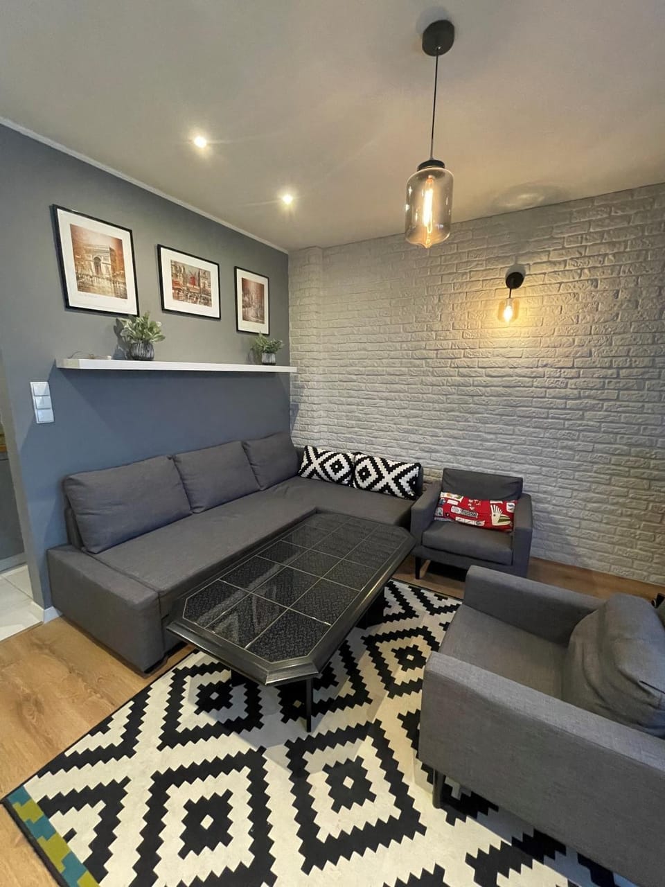 Living room, Seating area