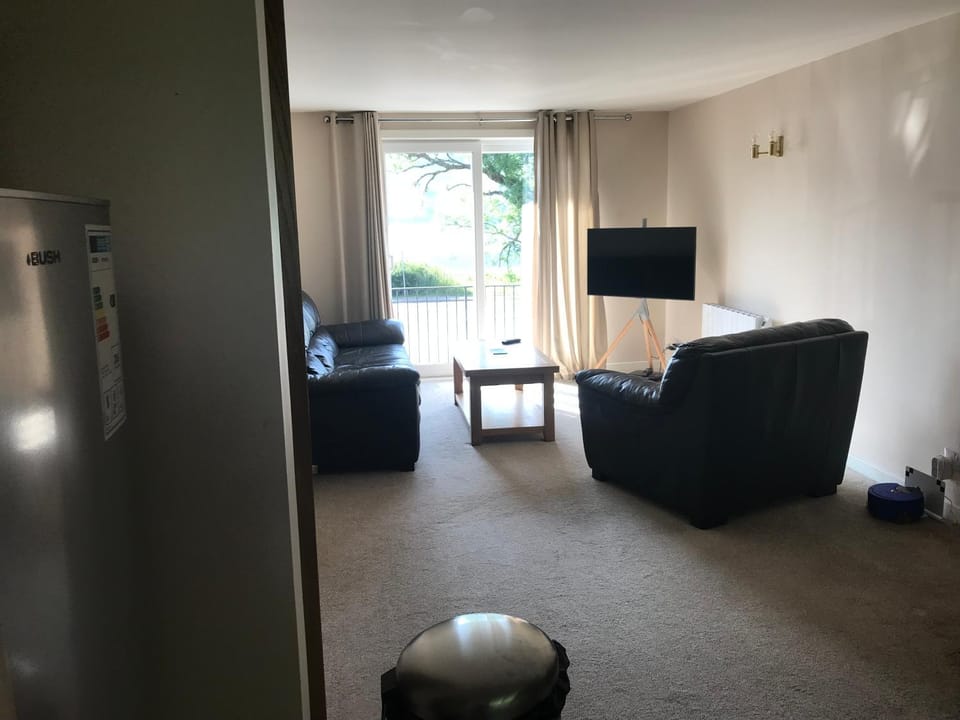 Borrodale, one bedroom apartment with balcony and loch view. Apartment in Scotland