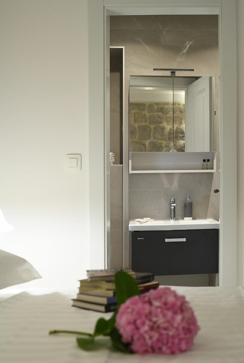 Bathroom, Decorative detail