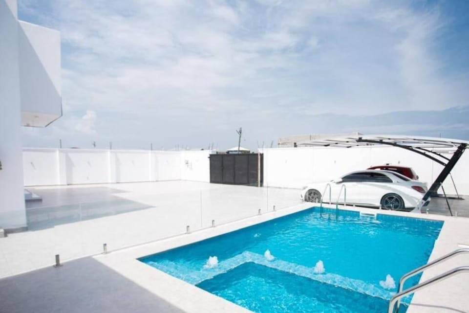 Pool view, Swimming pool