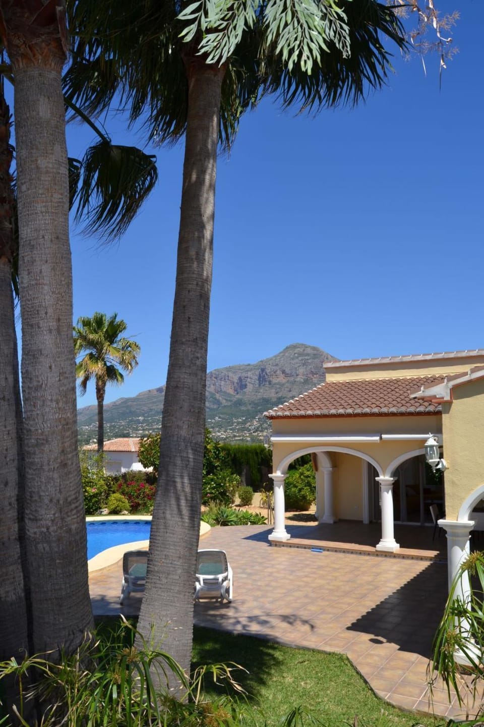 Mountain view, Pool view