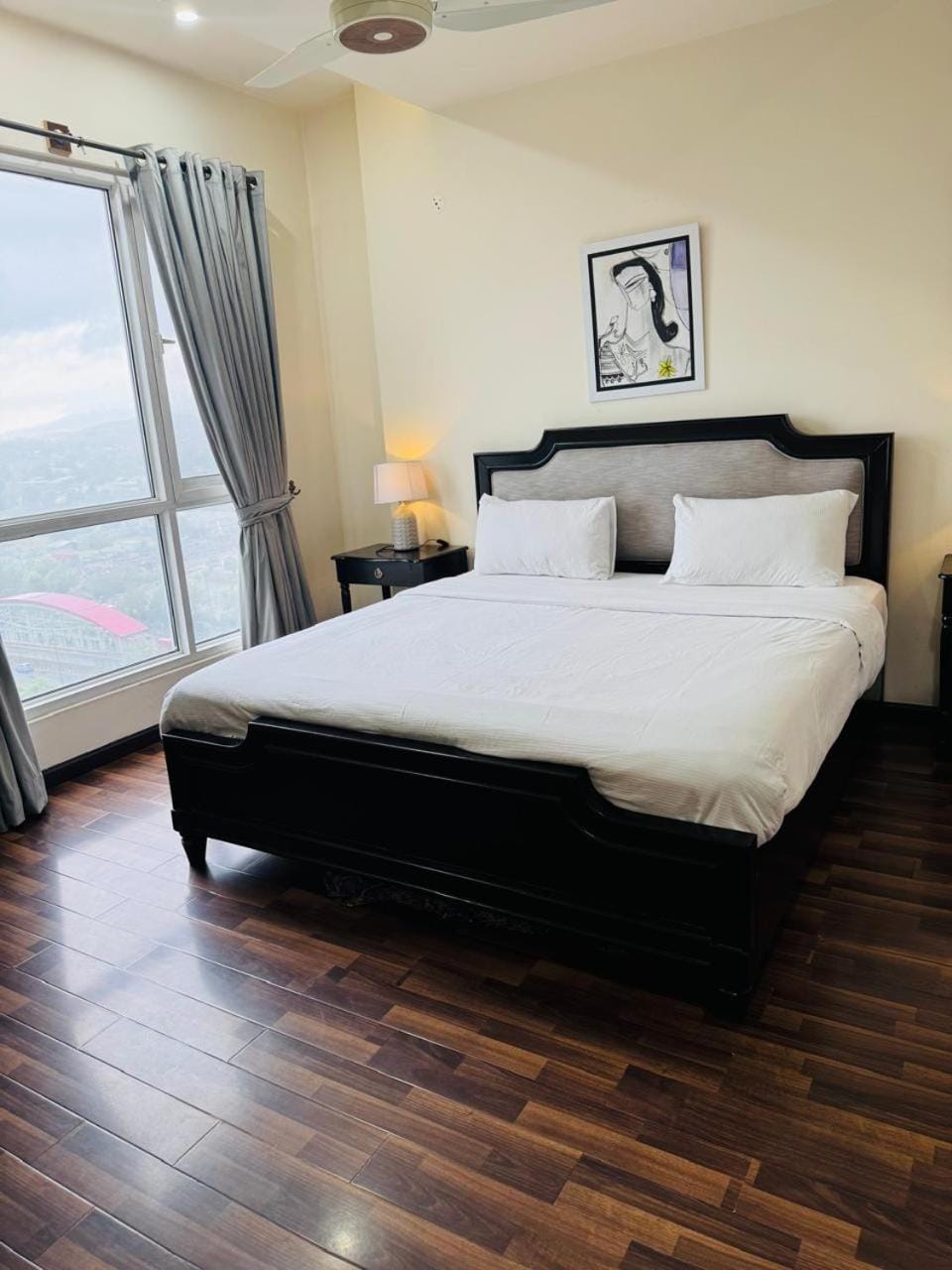Bed, Photo of the whole room