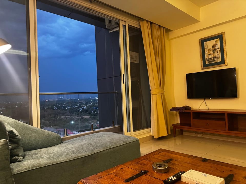 Communal lounge/ TV room, TV and multimedia, Evening entertainment, air conditioner