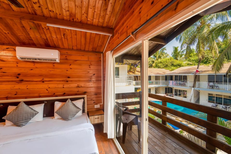 Bed, Balcony/Terrace, Photo of the whole room, Bedroom