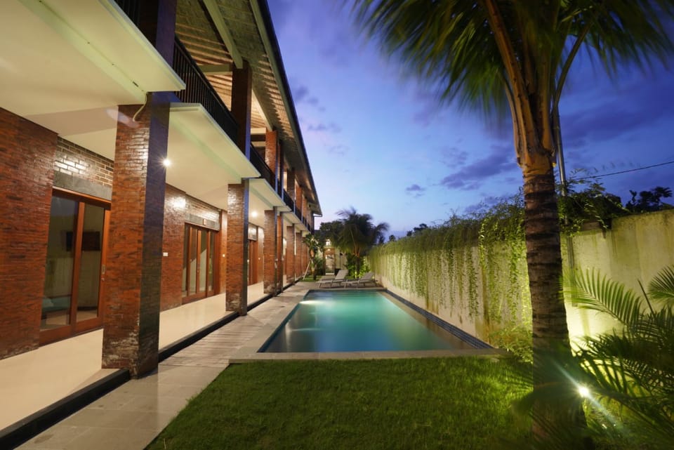Sunkiest House Canggu Bed and Breakfast in North Kuta