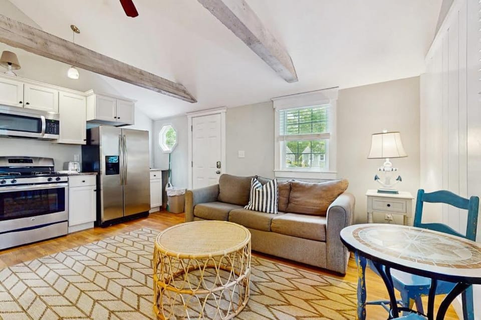 Salty Kisses Unit 20 House in West Yarmouth